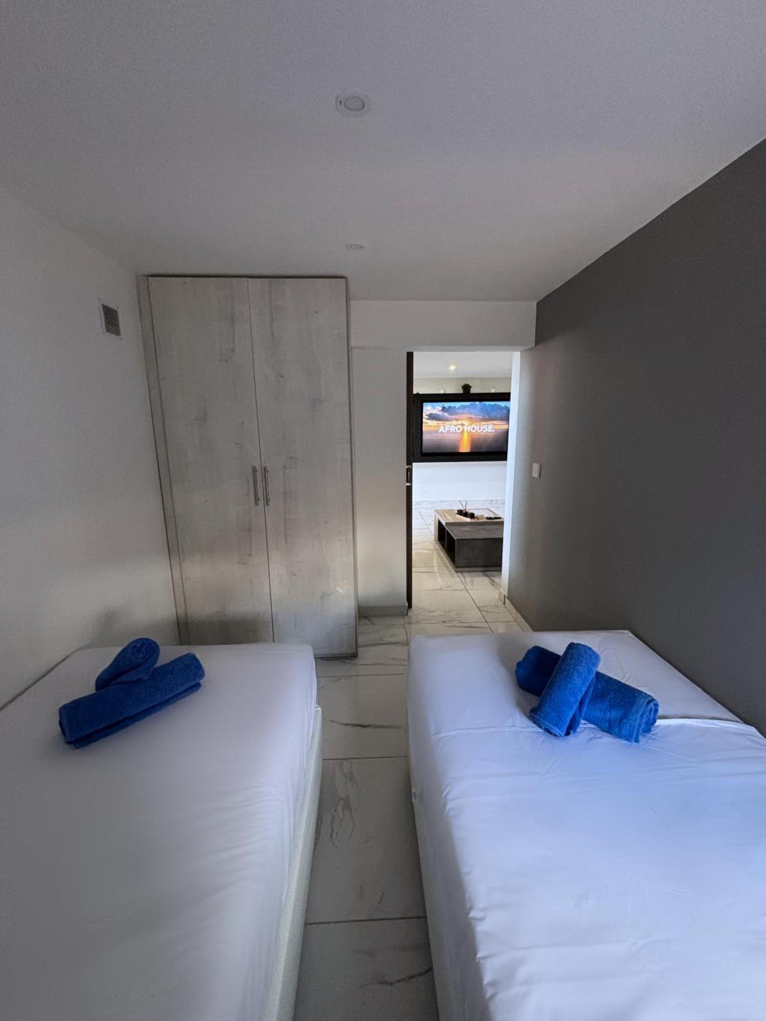 Sant Central Deluxe Apartments Ayia Napa Exterior foto
